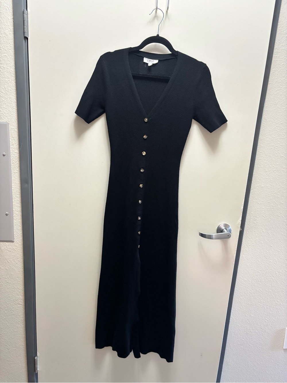 LBLC the label Black Button-Front Short-Sleeve Maxi Dress